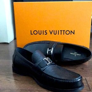 Louis Vuitton shoes. Brand new. Size LV 8, in US 9